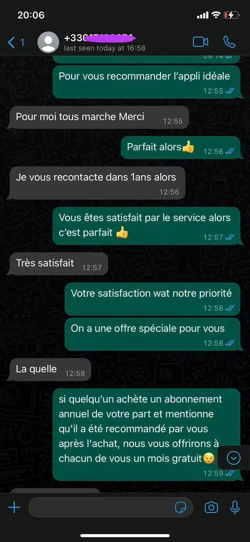 Screenshots van positieve WhatsApp klantbeoordelingen over de iptv nederland service van Flash IPTV.