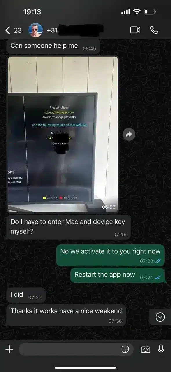Screenshots van positieve WhatsApp klantbeoordelingen over de iptv nederland service van Flash IPTV.